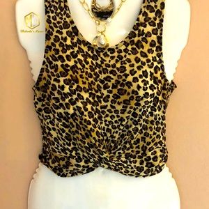 sleeveless cotton top is 16 ”tall